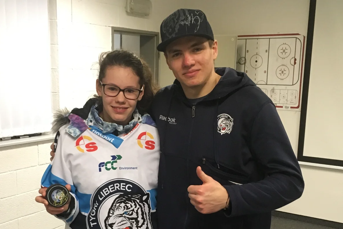 Emma na zápase Bílých Tygrů Liberec