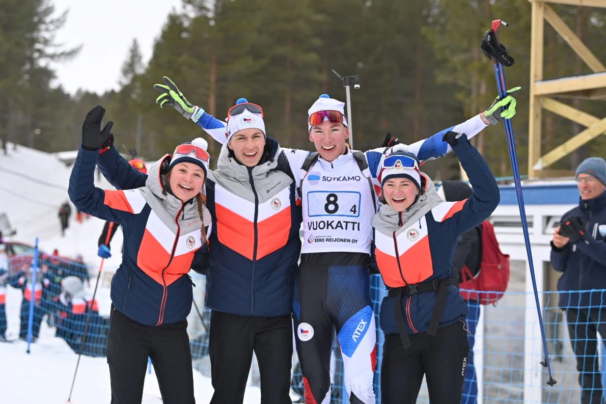 Šestá placka pro Česko! Stříbro vybojovali biatlonisté ve smíšené štafetě