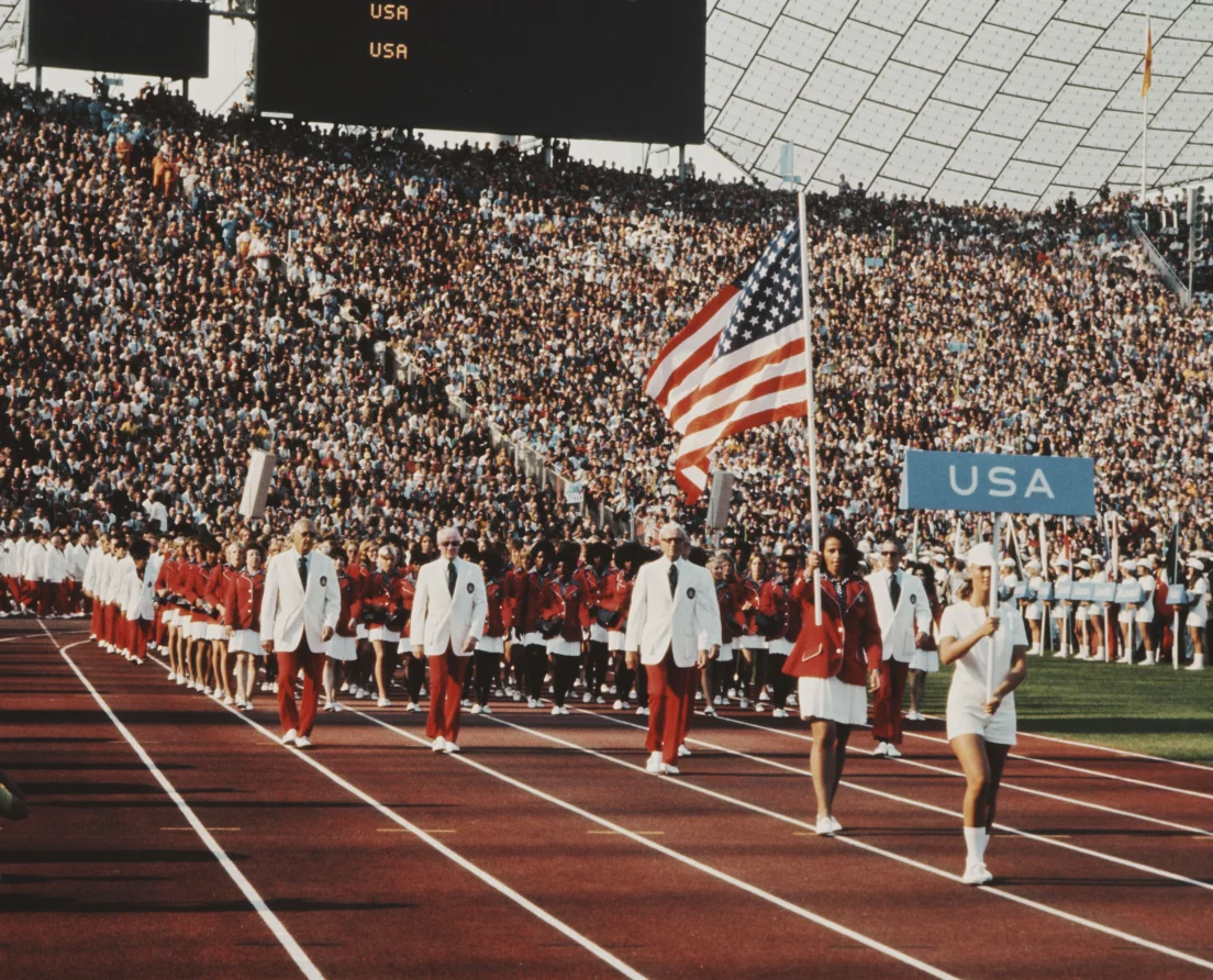 Před 50 lety v Mnichově: Československá olympijská vítězka Fikotová nesla na zahájení her vlajku USA