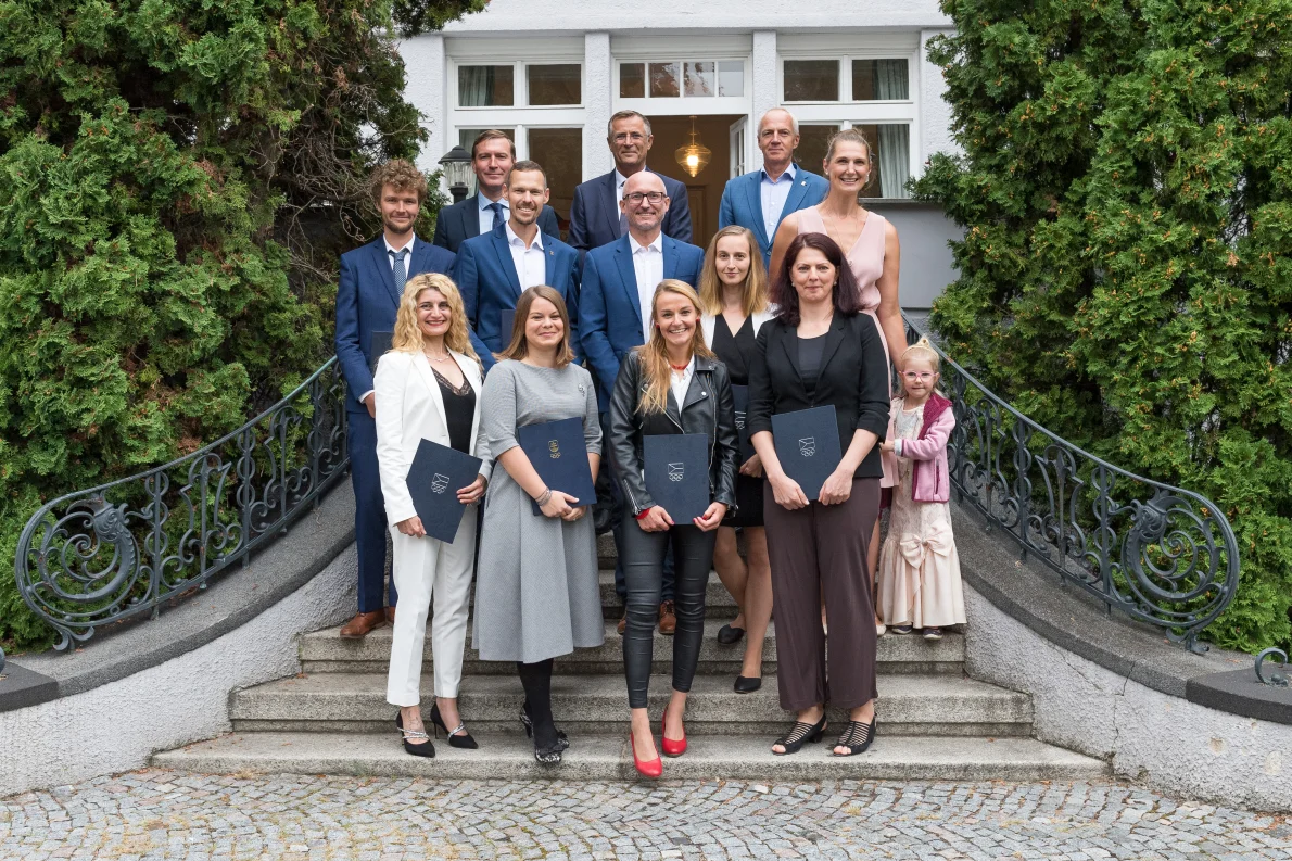 From medals to a diploma! Olympic champion Tóth and other Sports Diplomacy students receive an MPA degree