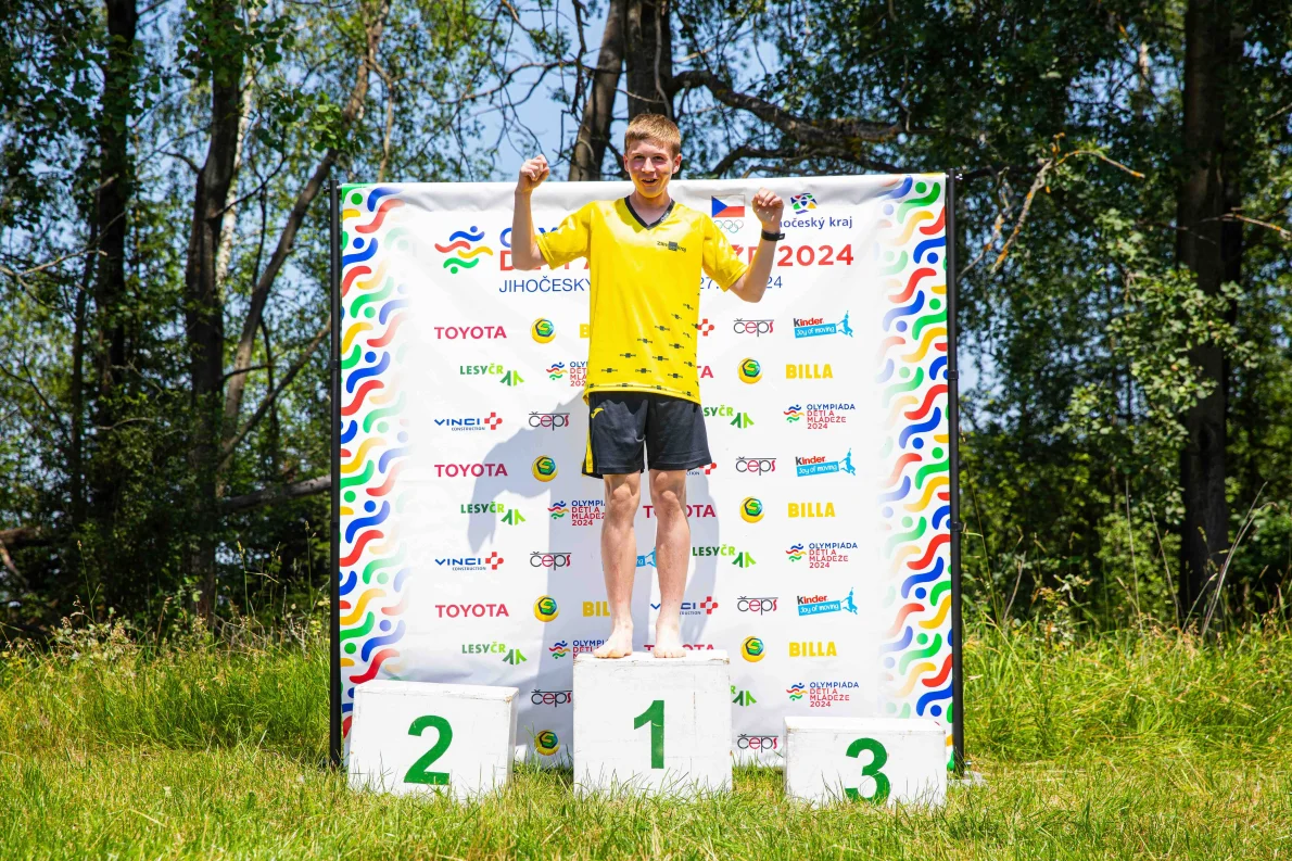 Pokračovatel rodinné tradice útočí na zlatý hattrick v orientačním běhu