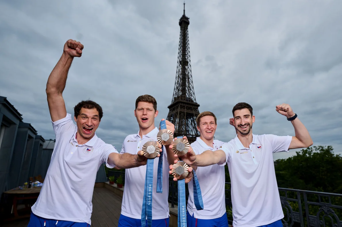 Přivítejte bronzové mušketýry na Olympijském festivalu u jezera Most