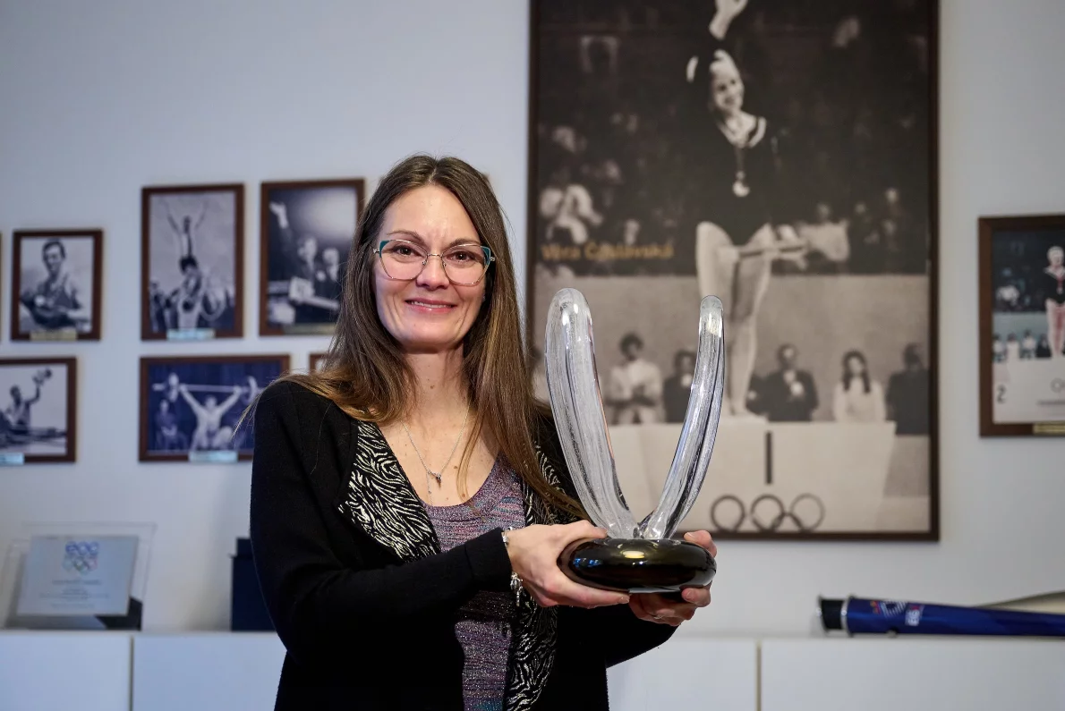 Dojemné vzpomínky olympijské šampionky! Cenu Věry Čáslavské převzala střelkyně Emmons