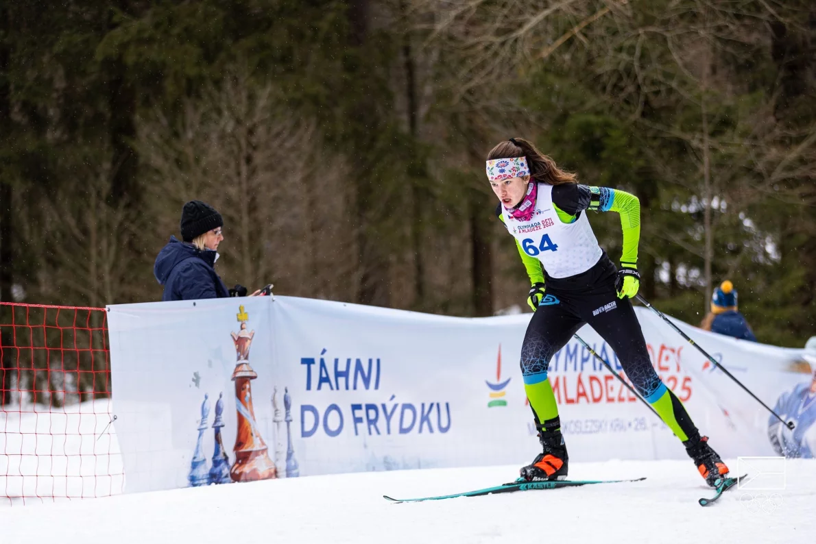 Tři vteřiny od zlata! Dcera ze známého biatlonového rodu úspěšně závodí na ODM