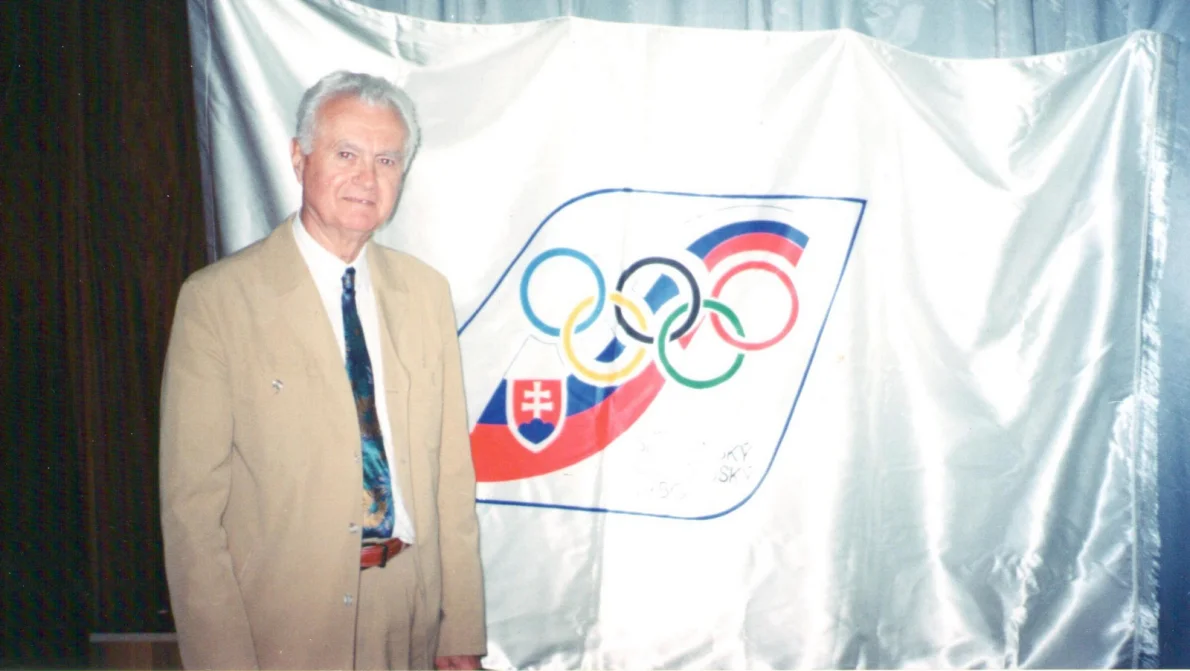 Zemřel Vladimír Černušák, bývalý člen MOV pro Československo