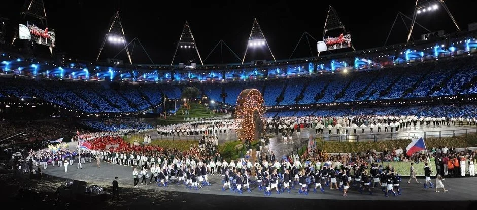 Adele a Coldplay na velkolepém olympijském koncertu
